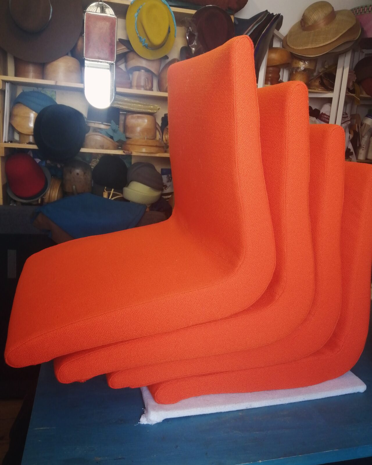 Atelier, housses Ligne Roset orange